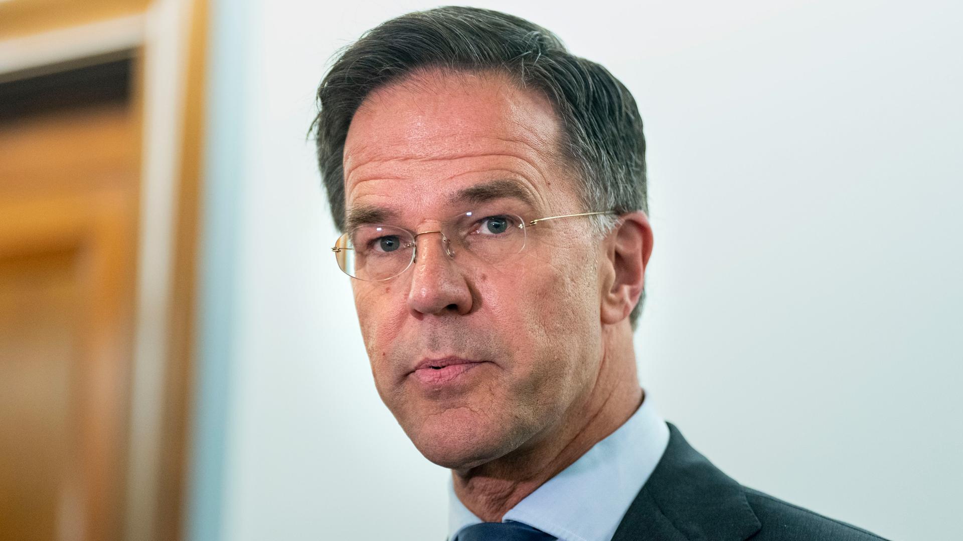 Nato-Generalsekretär Mark Rutte blickt in die Kamera. Nato-Generalsekretär Mark Rutte blickt in die Kamera.