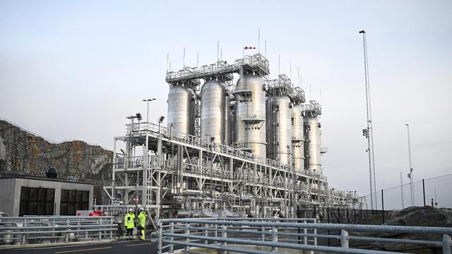 Industrieanlagen und Rohrleitungen von Northern Lights, einem Projekt zur CO2-Abscheidung und -Speicherung nahe Bergen in Norwegen